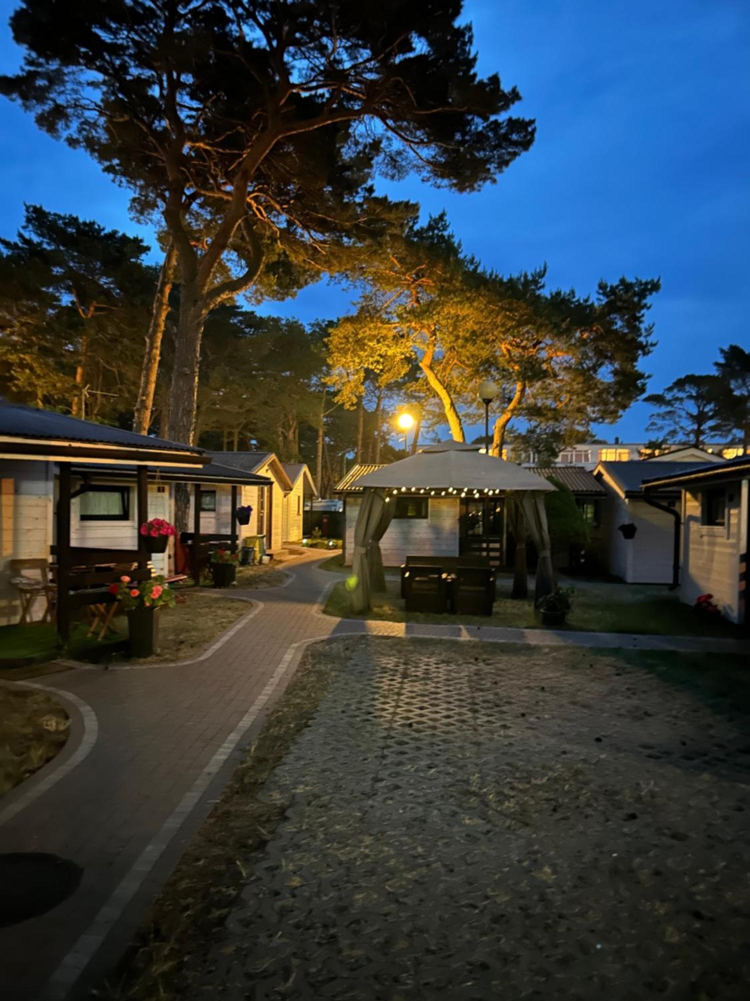 Domki Promyk Mrzeżyno Exterior foto